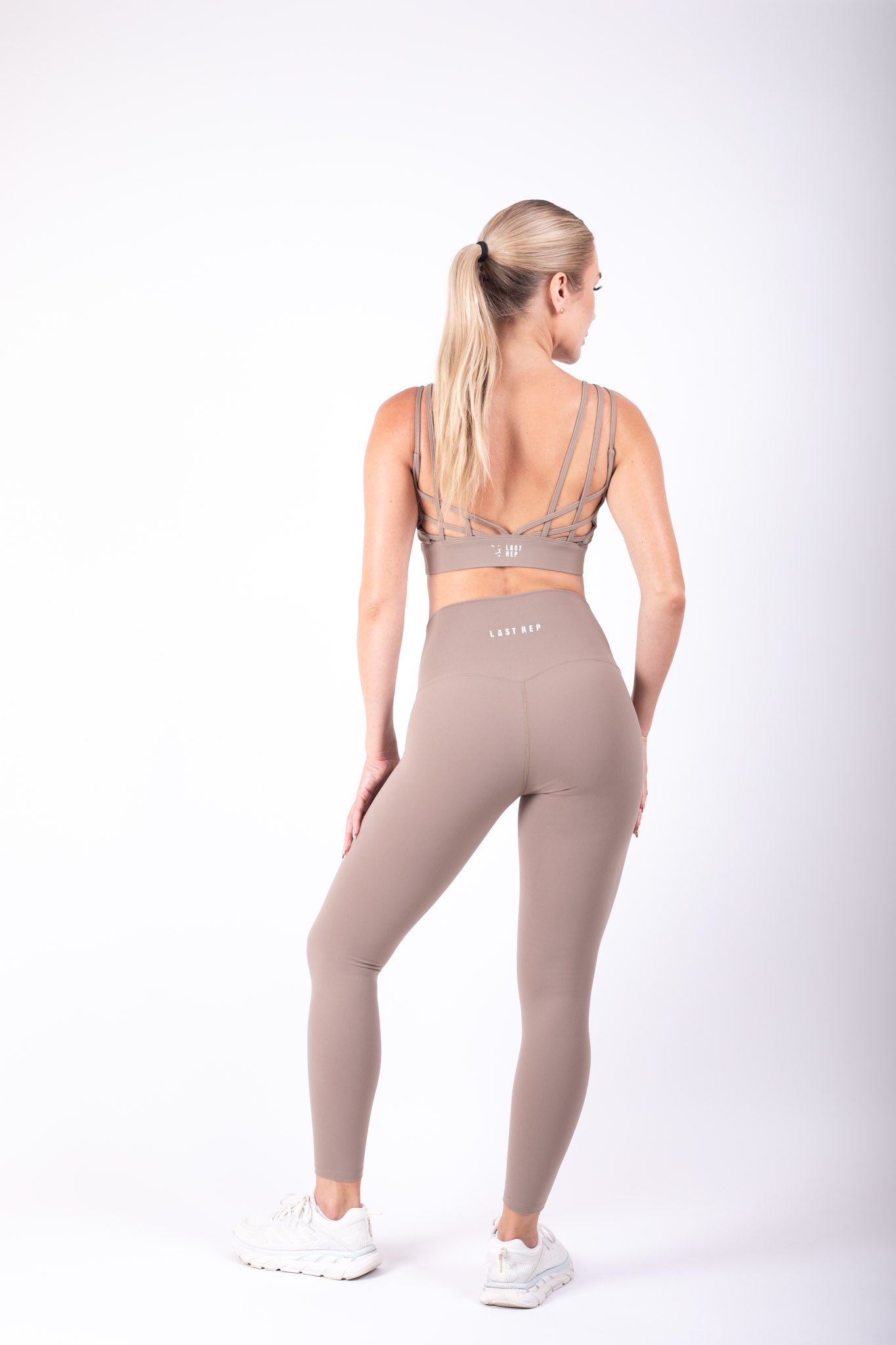 Divine Yoga Set Sage Grey