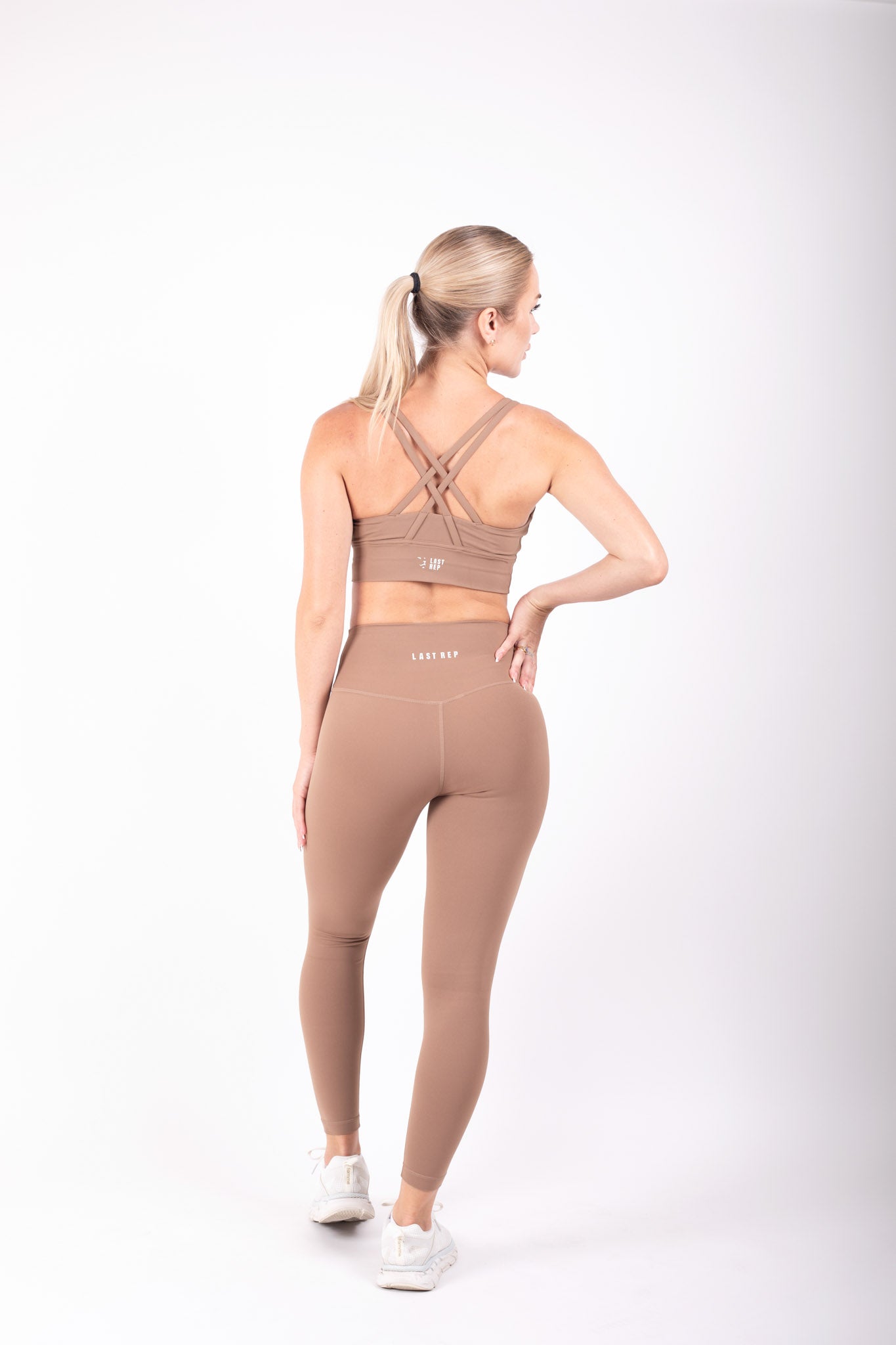 Vibe Cross back Yoga Set Nude Brown