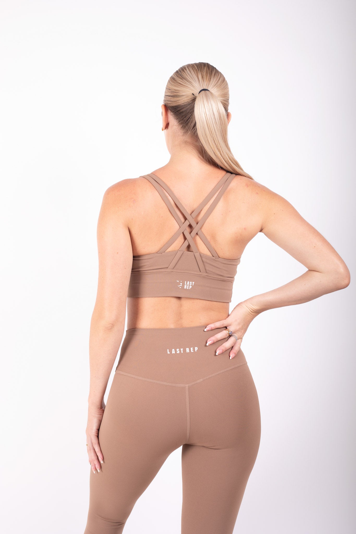 Vibe Cross back Yoga Set Nude Brown