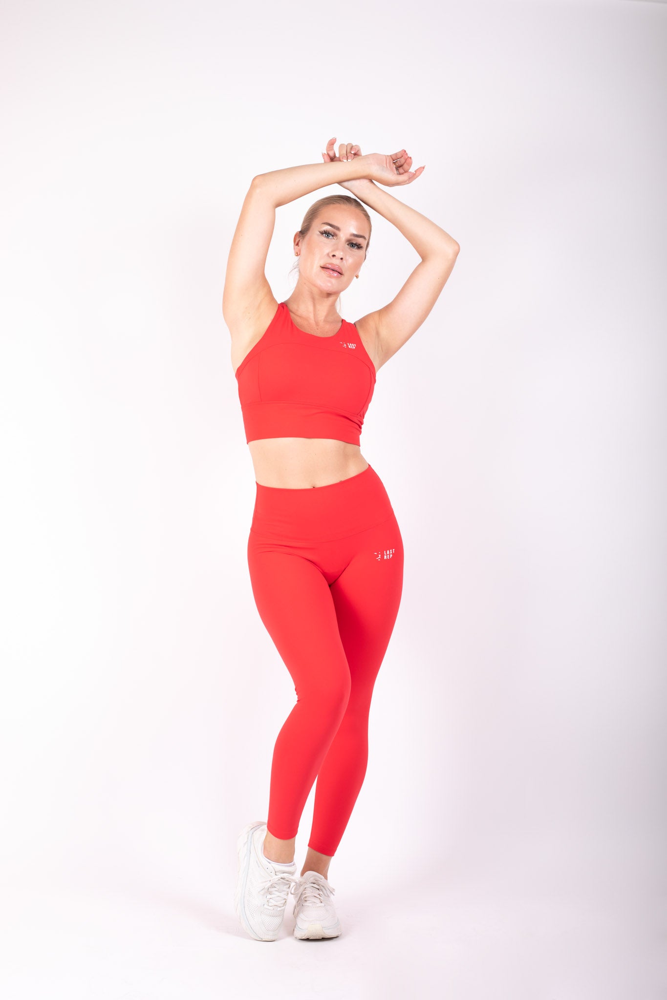 Vibrant Full Support Yoga Set Red