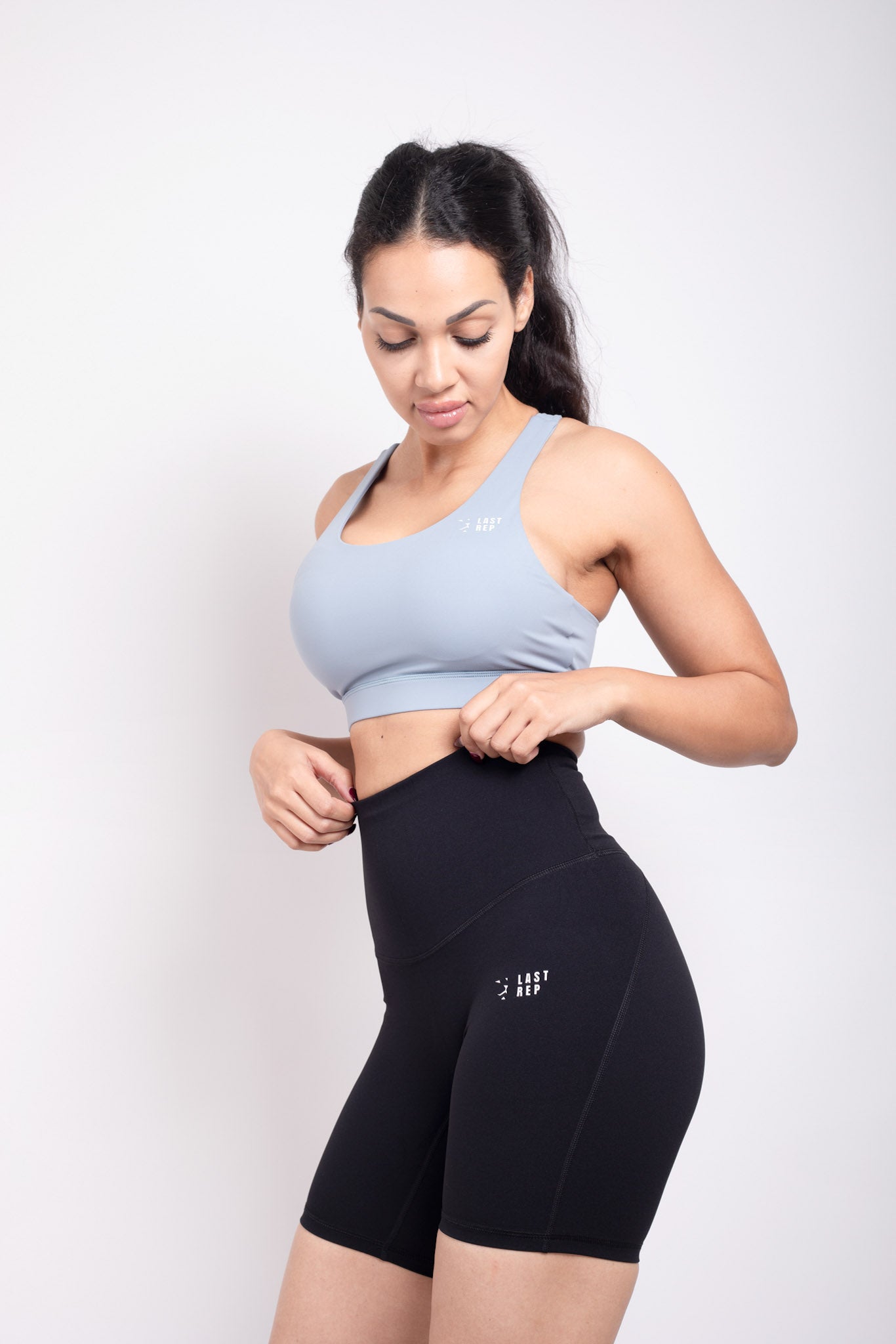 Essential Women Shorts Black