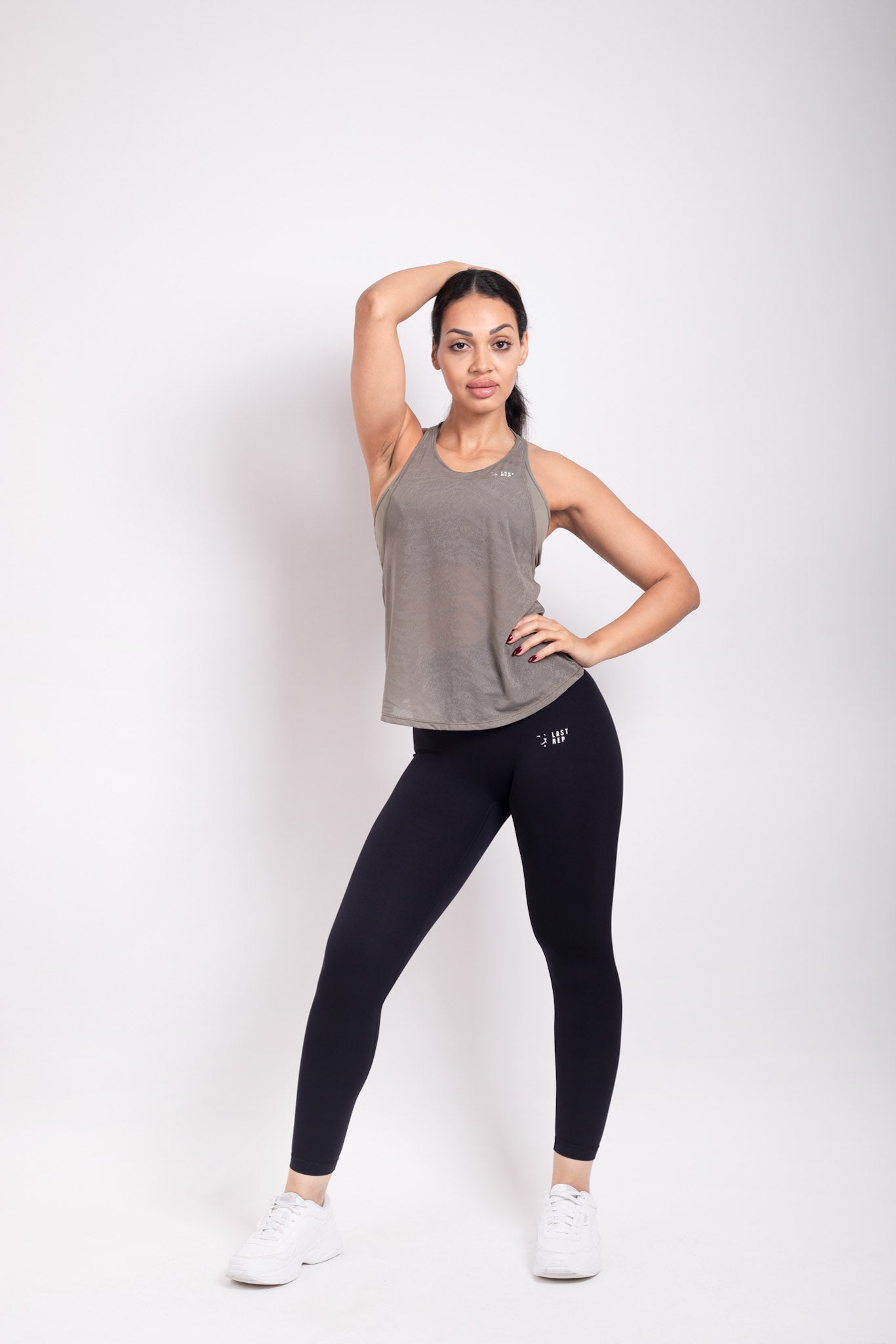 Momentum Women Stringer Olive Green