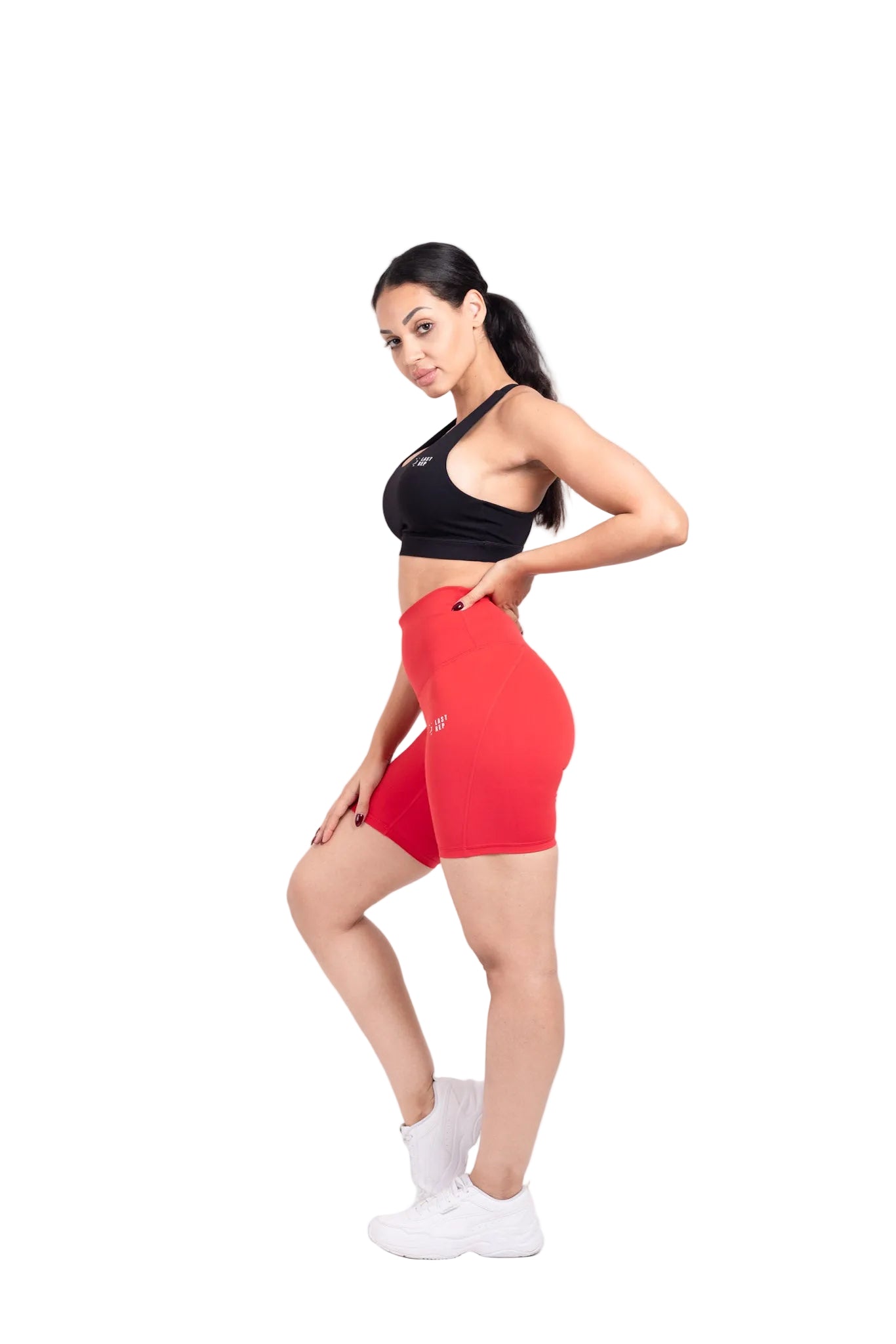 Essential Women Shorts Red
