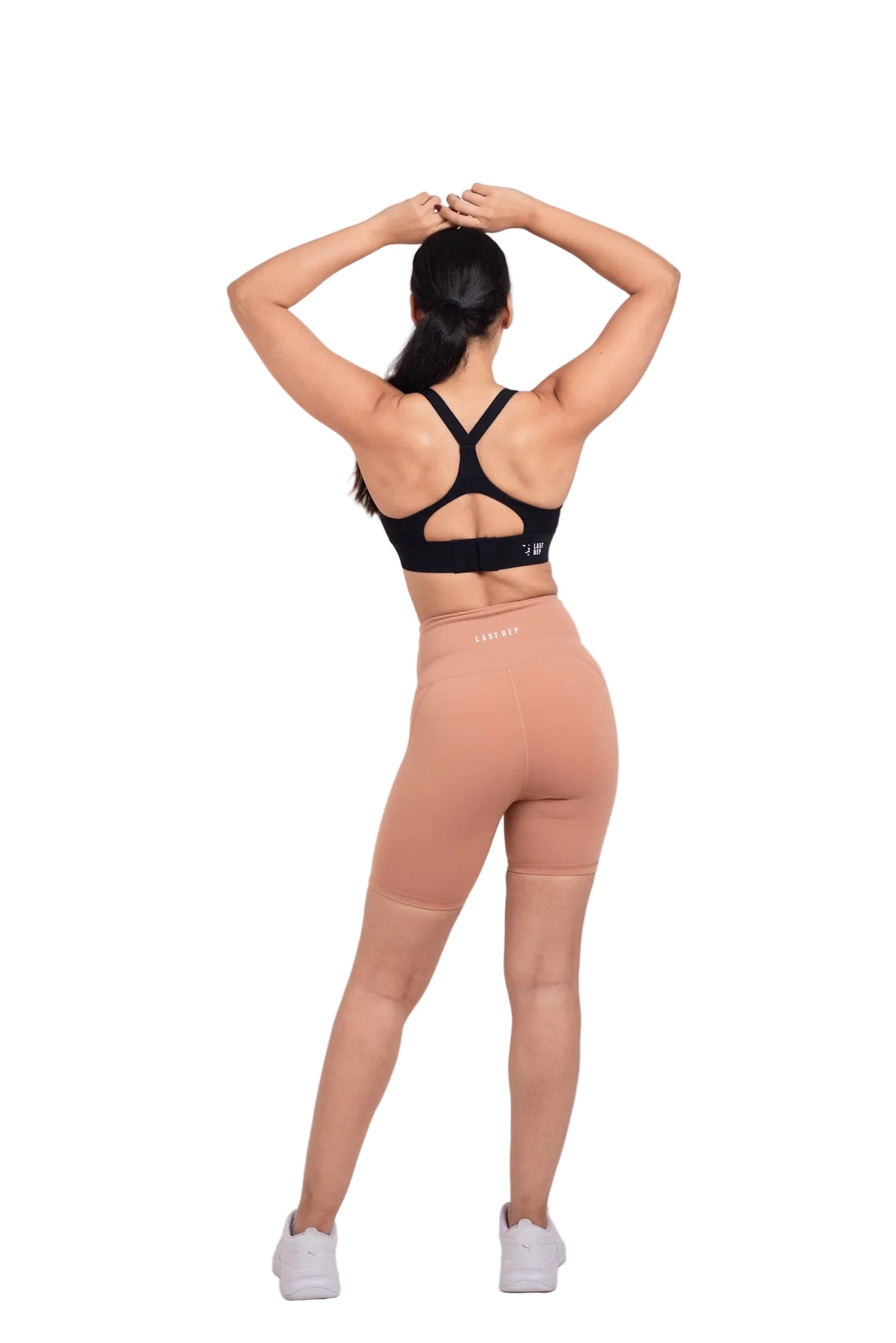 Essential Women Shorts Buff