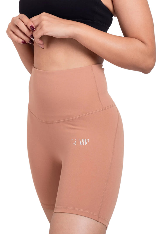 Essential Women Shorts Buff